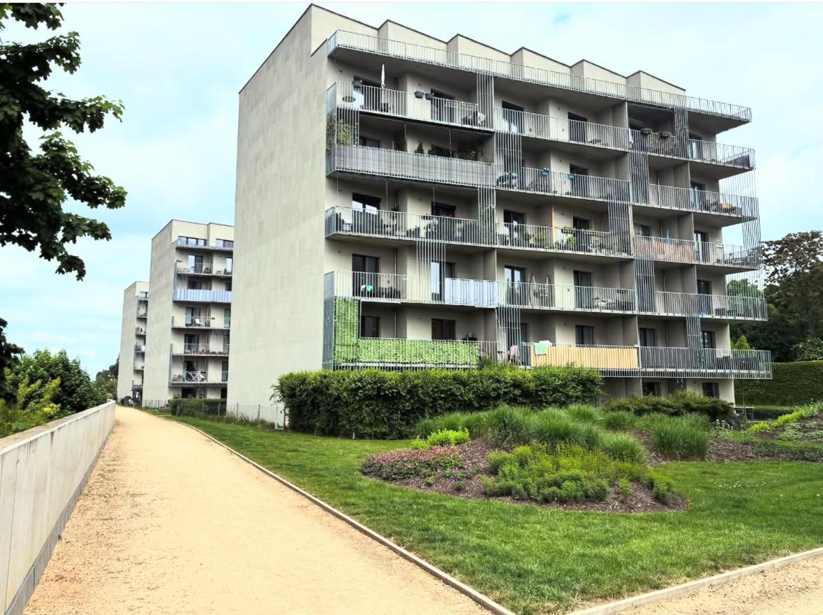 Krejcarek Garden Apartment Prag Exterior foto